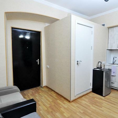 Apartment Albatross Тбилиси Экстерьер фото
